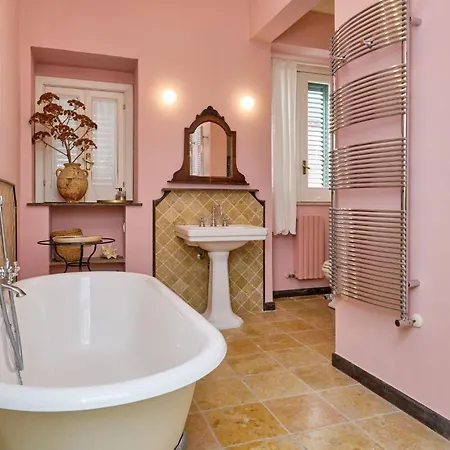 'sette Cappelli By Interhome Ragusa